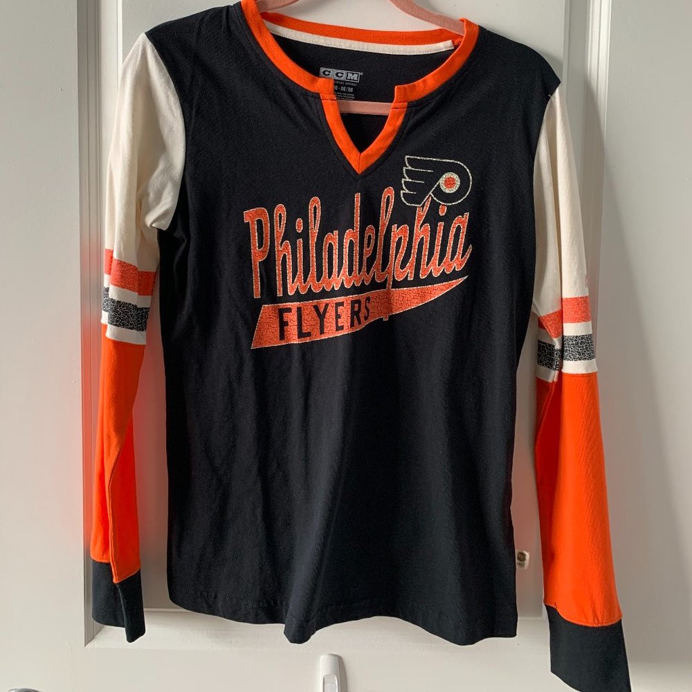 USED-Women's Philadelphia Flyers Shirt-Medium